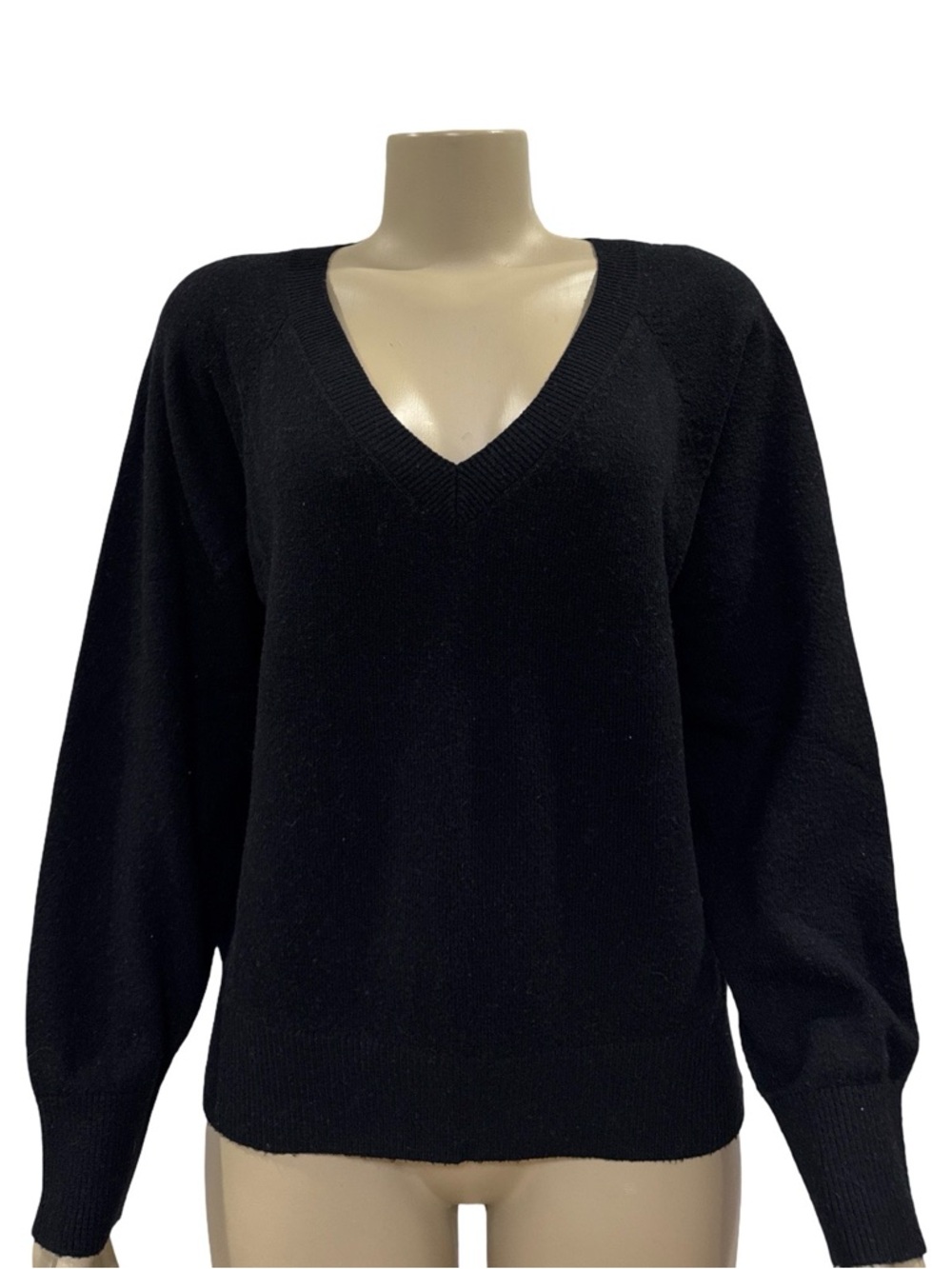Old Navy Black V-Neck Knit Sweater